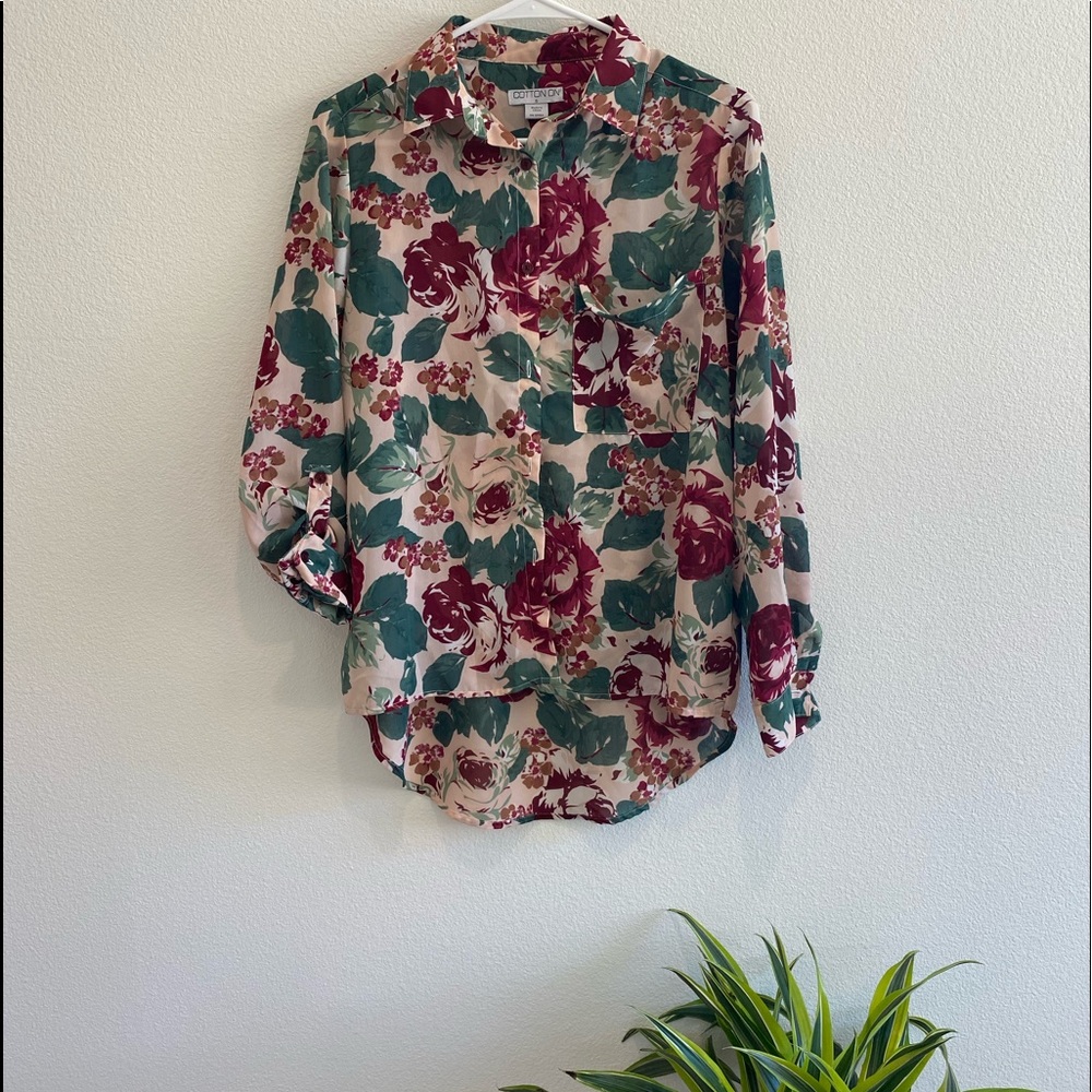 Floral print blouse